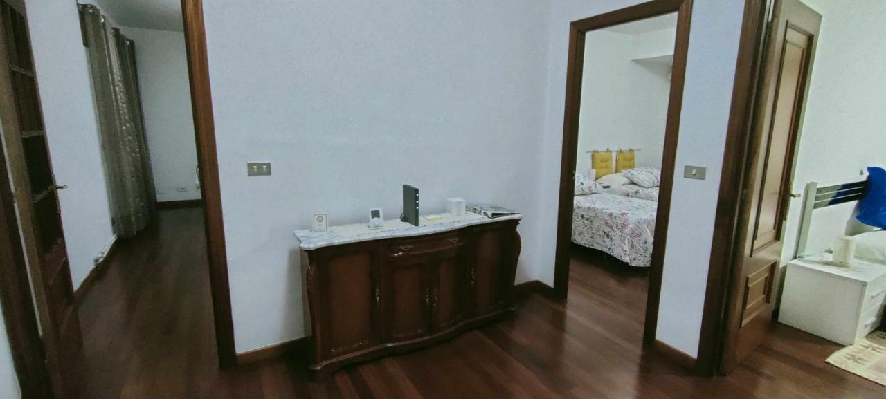Apartamento De 4 Habitaciones En El Centro De Monforte Monforte De Lemos Exterior photo